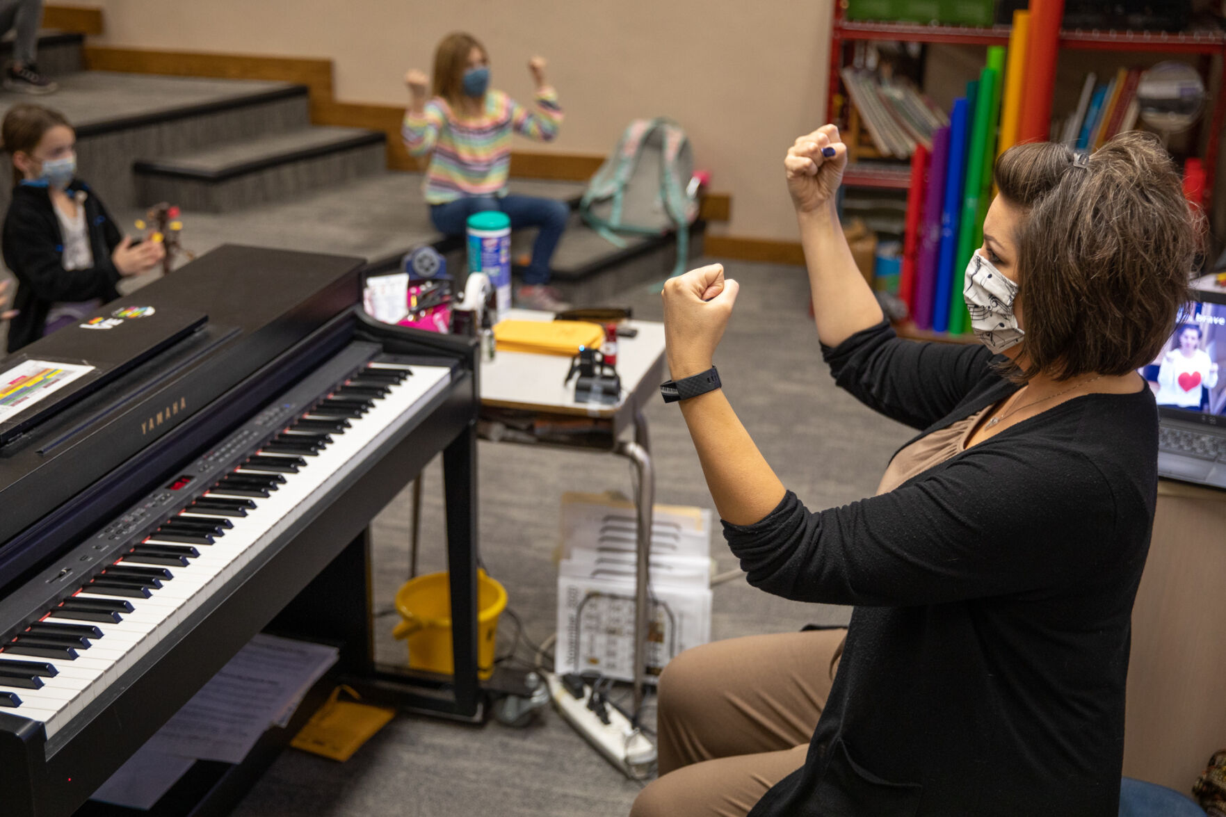 Alexandria students embrace ASL lessons
